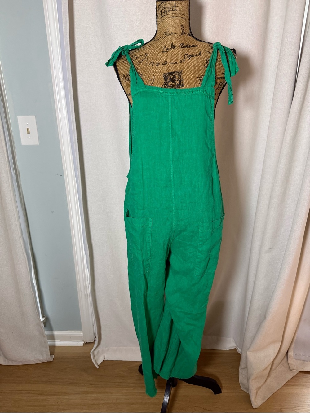 Tie-Shoulder Green Linen Jumpsuit with Front Pockets